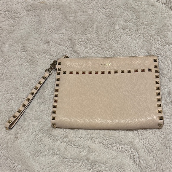 Valentino Garavani Handbags - Valentino Garavani Rockstud Wristlet –Ivory Leather w/ Gold Studs +Dust Bag